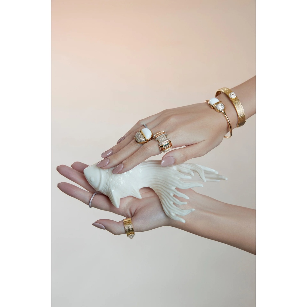 Marceline Amrita Round Ring In White Ceramic And Diamonds Amrita Round Ring In White Ceramic And Diamonds #2