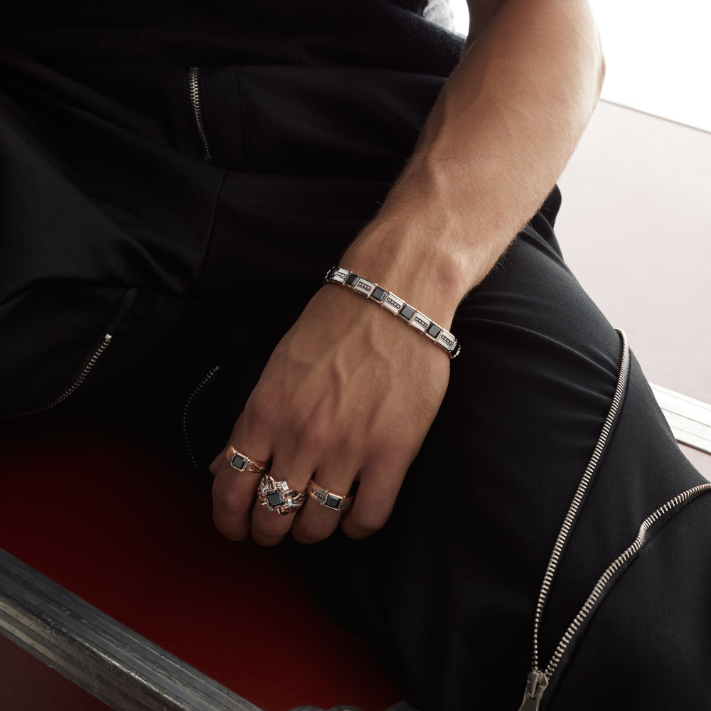 Zancan bracelet in 18kt gold with black diamonds. #4