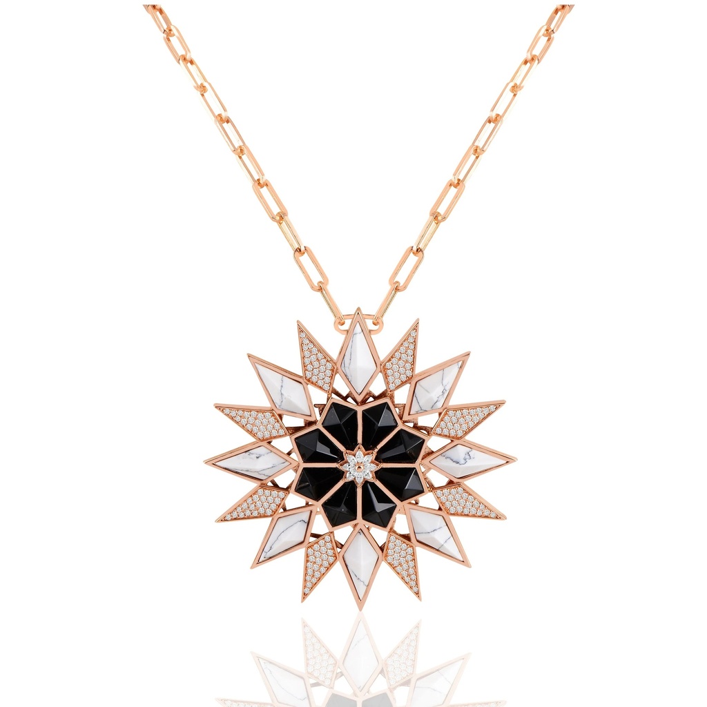 Rose Gold Nord Medallion White Agathe & Black Onyx
