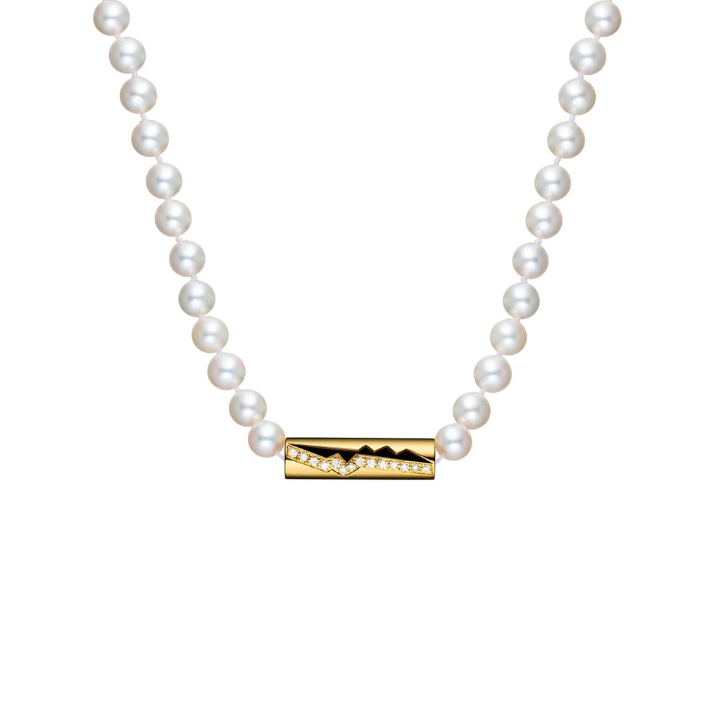 Yellow Gold Capture Amulet Pearls Necklace