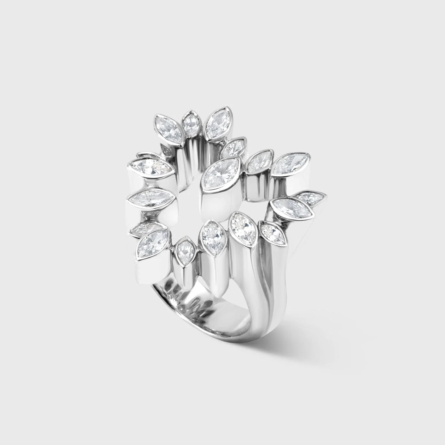White Gold Jeanne Ring