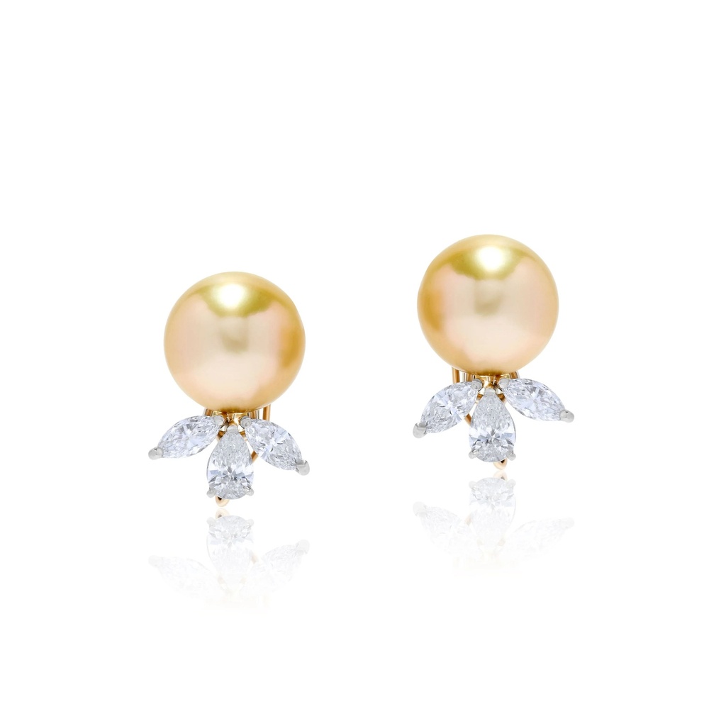 White Gold Pearl Stud Earrings