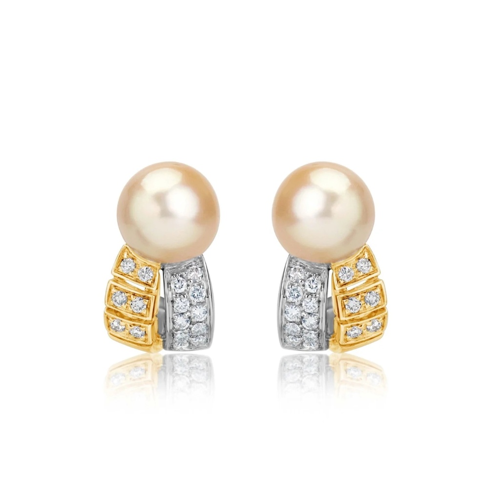 White Gold Sole Pearl Stud Earrings