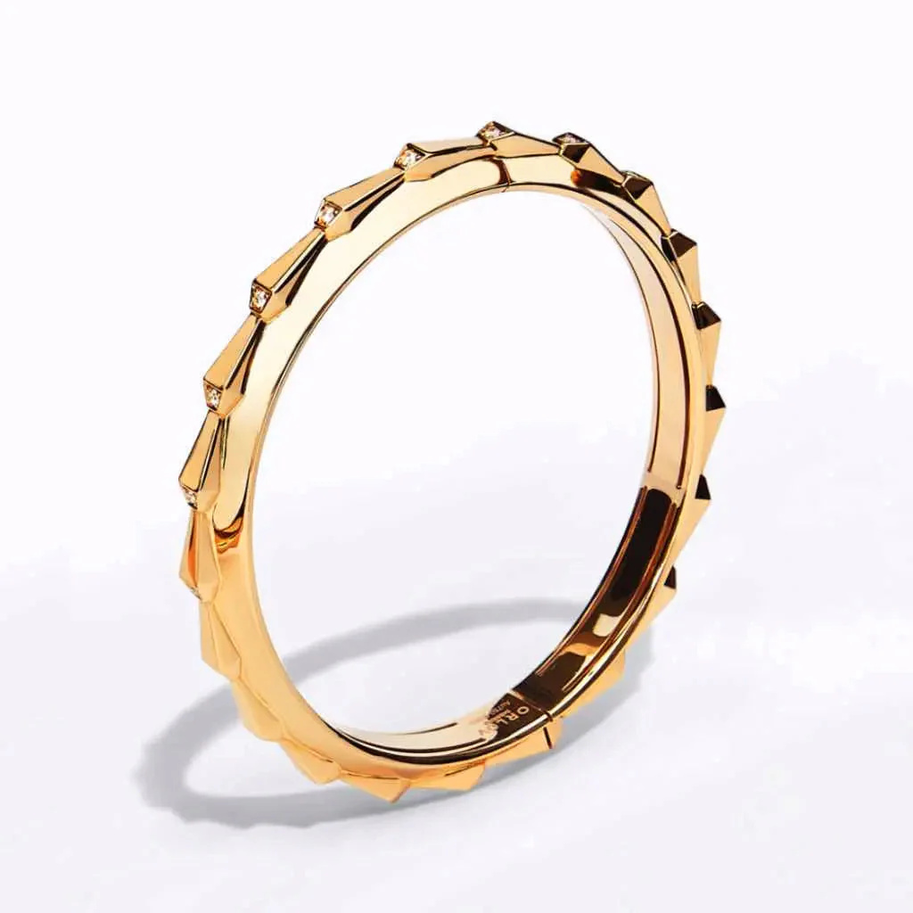 Spike Signature Light Pave Diamond Bracelet - Yellow Gold