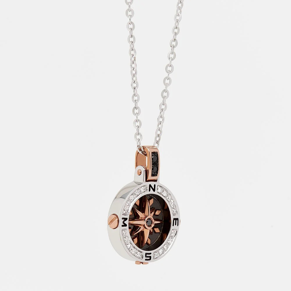 Zancan Gold Necklace With Wind Rose Pendant And Diamonds